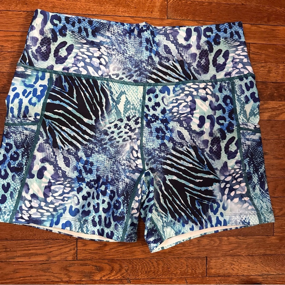 Constantly Varied Gear Wild Thing Fitness Athletic Shorts XL CVG Animal Print